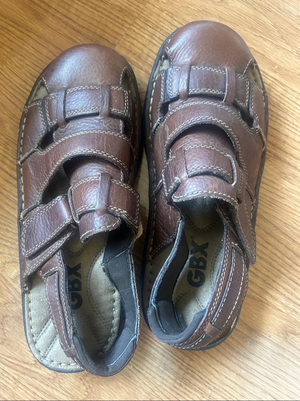 GBX Mens Brown Leather Hook-and-Loop Sandals